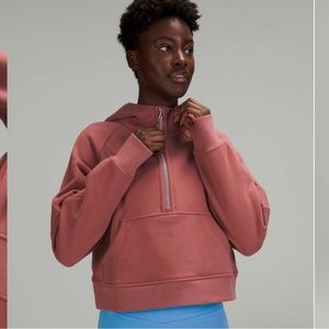 lululemon cropped scuba! 🌺